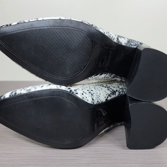 Steve Madden Trent Knit Bootie Snake Print Textile - Picture 9 of 10